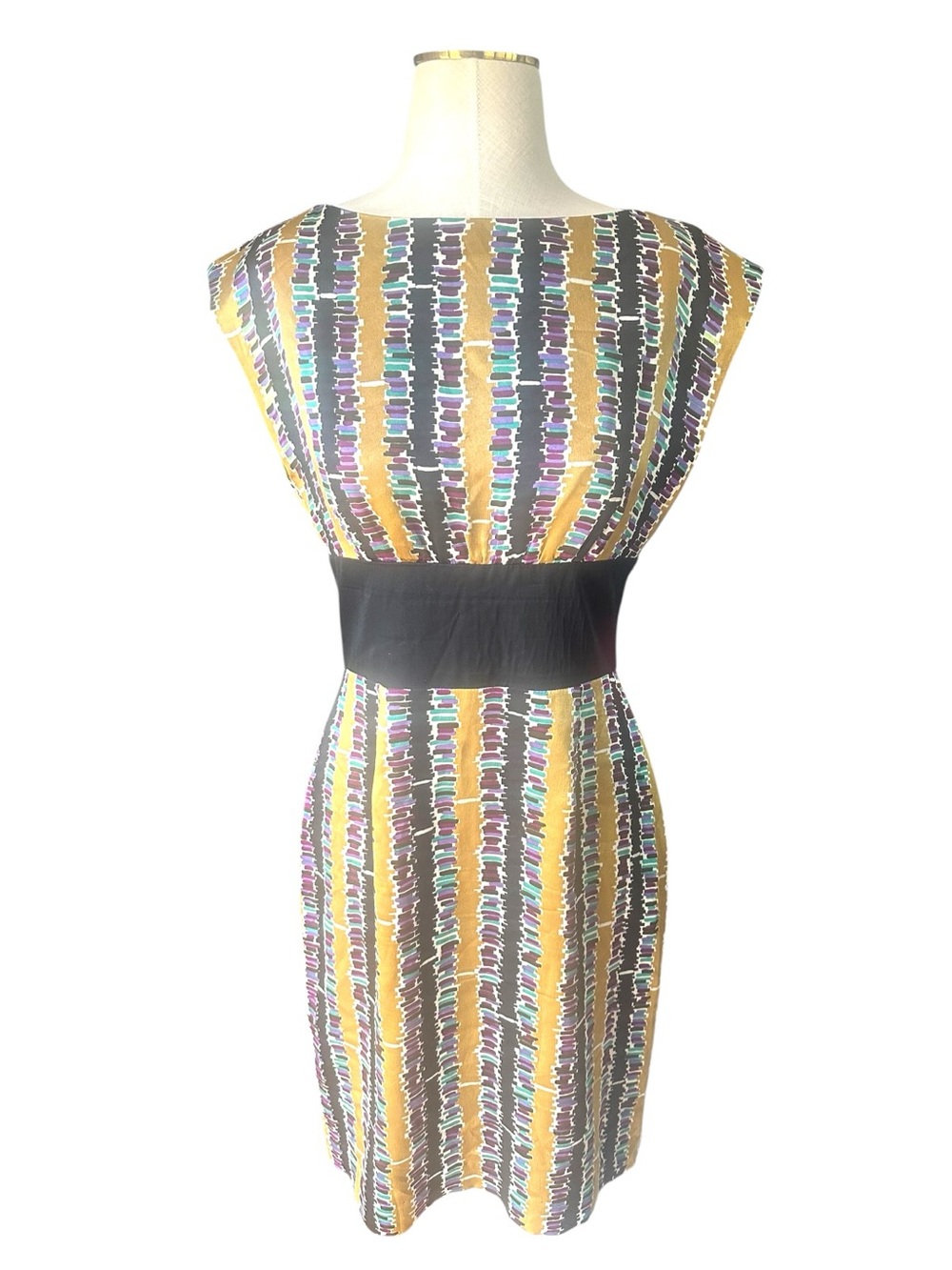 Trina Turk 100% Silk Sheath Dress Size 2 Fully Lined Made USA 17” Bust